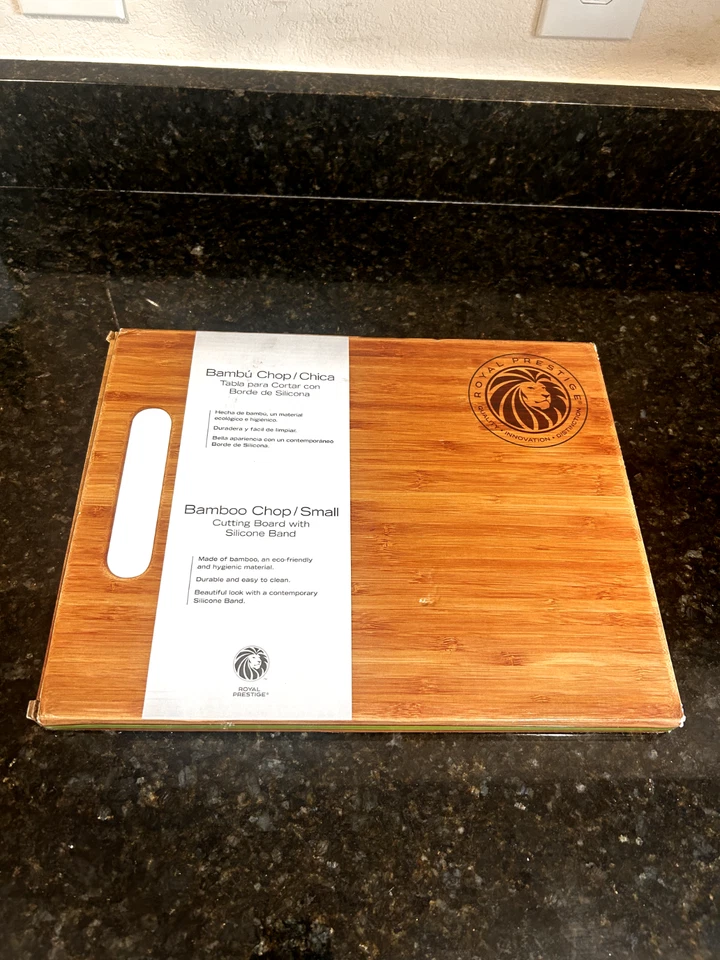Tabla de cortar bambú Royal Prestige pequeña Foto 1 de 4