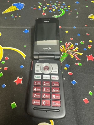SANYO SCP 3810 Sprint Red Black Flip Phone - Image 1 of 3