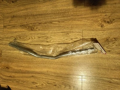 Manubrio Alluminio Moto Naked Scooter Piega Bassa diametro 22 mm Argento - Immagine 1 di 2