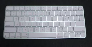 Apple magic keyboard with Touch ID, Green, A2449- Touch Id Doesn't work - Picture 1 of 10