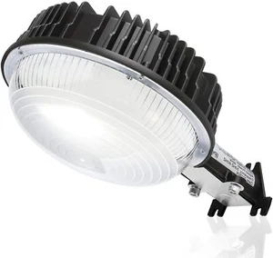 LED Yard Light Dusk to Dawn 80W 9,600LM LED Barn Light with Photocell 5000K IP65 - Picture 1 of 8