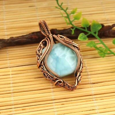 Colgante Larimar Natural Único Envuelto en Alambre de Cobre Colgante Hecho a Mano Foto 1 de 3