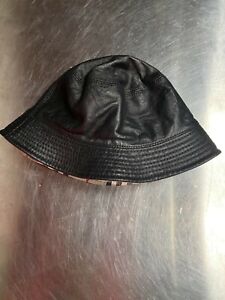 VERY RARE - Burberry Reversible Leather Nova Plaid Checked Bucket Hat - Unisex!