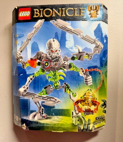 LEGO 70792 Bionicle - Skull Slicer Building Set - Skull Army Series Damaged Box