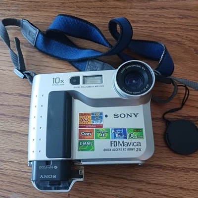 Sony Mavica MVC FD75 0.4MP Floppy Disk Digital Camera with Battery Untested - Image 1 of 4