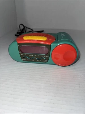 Vintage Gpx Calypso Am/fm Digital Clock Radio - Image 1 of 4