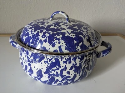 Golden Rabbit Enamelware Dutch Oven 2.5qt Cobalt Blue Swirl Spatterware Pot - Image 1 of 4