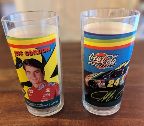Vintage 1996 Plastic Cup Jeff Gordon Coca-Cola & QUINCYS FAMILY STEAK HOUSE (2) Cover