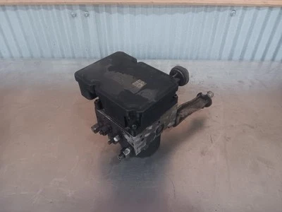 2009-2010 Dodge Charger and Chrysler 300 Abs Anti Lock Brake Pump Assembly OEM - Image 1 of 3