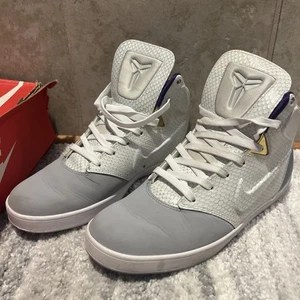 Kobe 9 NSW Lifestyle 630774-001 Wolf Grey / White 10.5 Excellent Condition - Picture 1 of 13