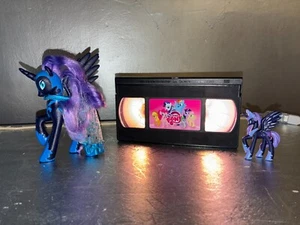 My Little Pony G4 Nightmare Moon with glitter cape + blind bag Canterlot - Picture 1 of 4