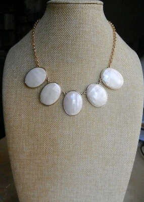 WHITE HOUSE BLACK MARKET WHBM Mother Of pearl Cabochon necklace Gold Tone Gift - Image 1 of 4