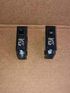 2 Interruttori Quadrati D 0119680 20 Amp 120/240 V 20A - Foto 1 di 6