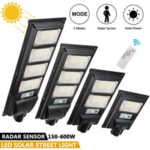 150W-600W LED Solar Street Lights Commercial Waterproof Sensor Outdoor IP66 Lamp - Picture 1 of 12