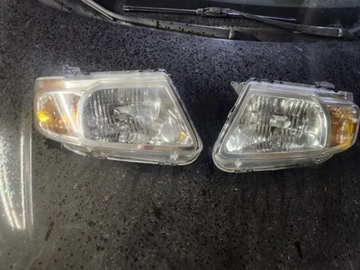Juego de faros izquierdo y derecho mazda tribute 08 09 10 11 par Foto 1 de 4