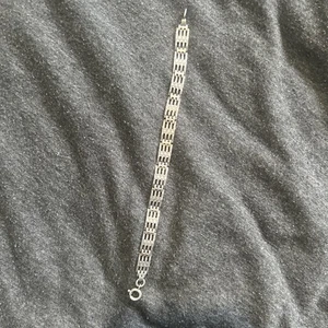 Stunning Vintage sterling silver  Patterned Gated Bracelet - Picture 1 of 10