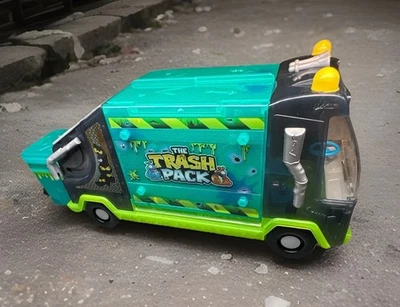 Camión de basura The Trash Pack Mystery Series Gross Ghost Garbage Ghost con contenedor raro Foto 1 de 4