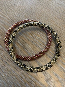 Vintage Set Of Red/gold And Black/gold Beaded Bangle - Picture 1 of 2