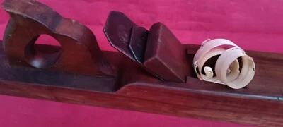 Ancienne varlope estampillée rabot outil menuisier charpentier Collection vintag - Photo 1/4