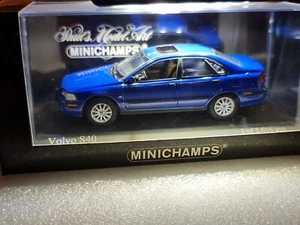 Minichamps 430171101 Volvo S40 2000 blau in 1:43 in OVP limitiert (910) - Bild 1 von 4