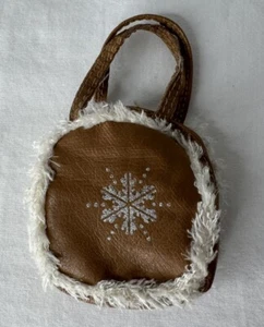 Snowflake Brown Purse Bag Bratz Doll Yasmin Wintertime Wonderland - Picture 1 of 3