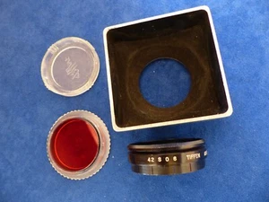 Tiffen square lens shade and 44 mm push-on adapter and red 1 filter in case - Picture 1 of 7