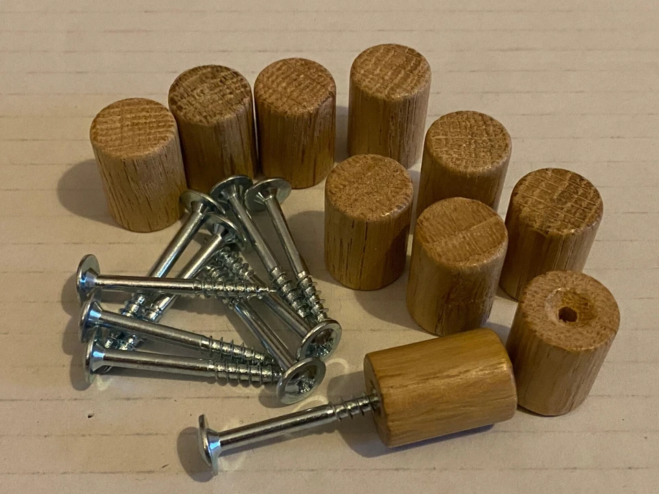 131389 x 10 (114667) IKEA Holzknöpfe für BILLY Bücherregal OXBERG Türen, Eicheneffekt - Bild 1 von 1