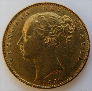 1850 VICTORIA GOLD SOVEREIGN RAISED WW VF scarce - Picture 1 of 2