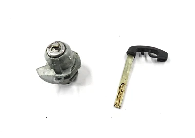 2015 BMW 535i (F10) LEFT FRONT DRIVER DOOR LOCK CYLINDER w/ KEY - Image 1 of 4