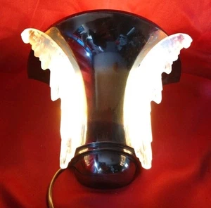 Original French Art Deco Wall Lamp With Opalescent Bluish Glass. Original... - Picture 1 of 12