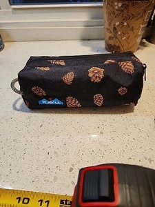 Kavu Pinecone Small Dopp Kit Cosmetic Bag Travel  - Picture 1 of 8
