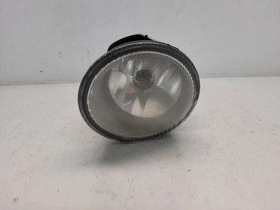 Левый противотуманный фонарь для Nissan Xterra 2003-04 годов выпуска - Изображение 1 из 4