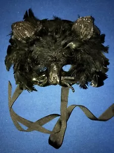 women or men BLACK FEATHER LARGE EYE MASK HALLOWEEN SEQUIN WHISKERS EARS ONE SIZ - Picture 1 of 2