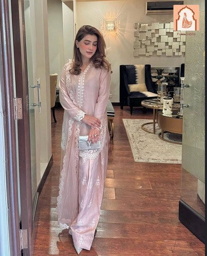 FENDI Set Dupatta Top Bottom in Seta Beige con Sequenza Ricamo Lavoro