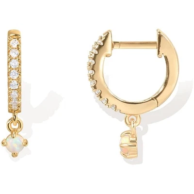 Pendientes colgantes Huggie ligeros chapados en oro de 14K - diseños de cruz, mal de ojo Foto 1 de 4