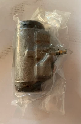 Cilindro de rueda para tambor de freno delantero izquierdo Jeep CJ5 1976-1979 W40951 Foto 1 de 2