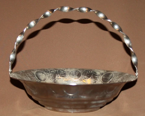 Vintage metal bowl basket Cover