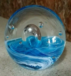 Amazing Hand Blown Glass Paperweight Ball Blue/White 3" MINT - Imagen 1 de 3