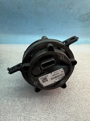 Heater Water Pump Genuine GM 13597899 - Image 1 of 4
