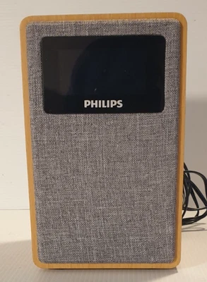 PHILIPS Woodgrain DAB+/ FM Digital Clock Radio, Dual Alarm Model is TAR5005/79. - Image 1 of 4