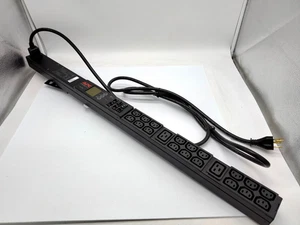 Cable de alimentación para rack medido PDU APC Schneider Electric AP8858NA3 20 salidas - Imagen 1 de 5