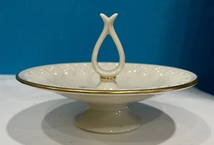 Plato de caramelo y tuercas de pedestal Lennox de colección con mango (hecho en EE. UU.) ¡RARO! - Imagen 1 de 9