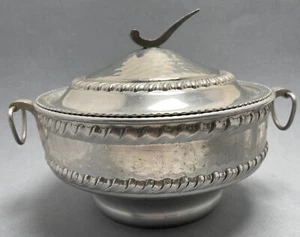 Vintage Modern Hammered Aluminum Covered Pot 60’s - 70’s Top & Side Handles - Picture 1 of 11