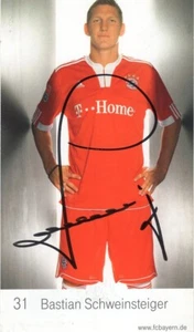Bastian Schweinsteiger - Bayern München (2009/10) - signierte Autogrammkarte - Picture 1 of 1