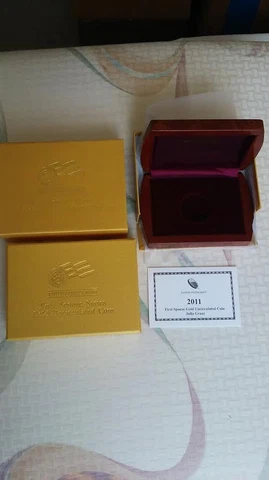 US Mint Box & COA  2011 $10 Gold Uncirculated FIRST Spouse Julia Grant NO COINS Cover