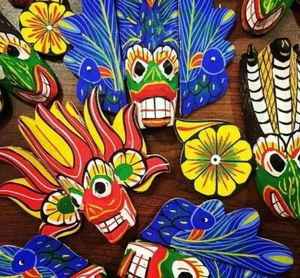 Set of 4 Sri Lankan Handmade Traditional Tiki Wooden Mask 4 Inch Wall Art Decor - Picture 1 of 10