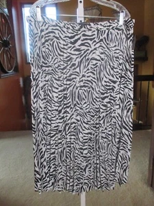 NWT HALOGEN 1X SALE Black & White Accordian Maxi A-line Skirt - Picture 1 of 4
