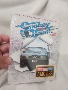 Smokey and the Bandit: Pursuit Pack: The Franchise Collection Neu DVD 3 Filme - Bild 1 von 6