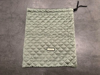 Auténtica bolsa de polvo GUCCI acolchada acolchada verde satinado salvia 12 X 15 pulgadas Foto 1 de 4