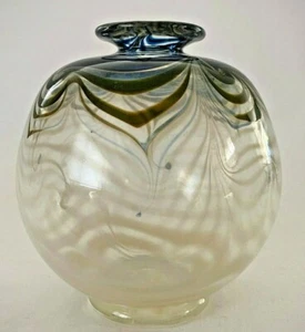 Vintage Signed Pulled Feather Art Glass Round Vase - Imagen 1 de 5